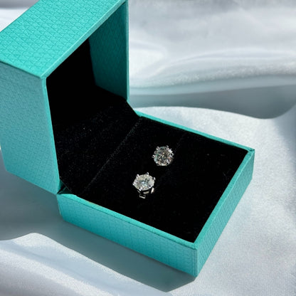 Valoré Brilliant Moissanite Stud Earrings