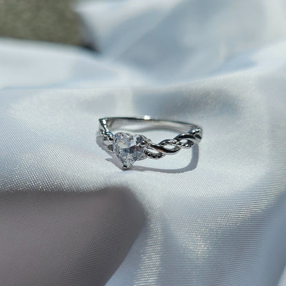 Valoré Romantic Love Heart Ring