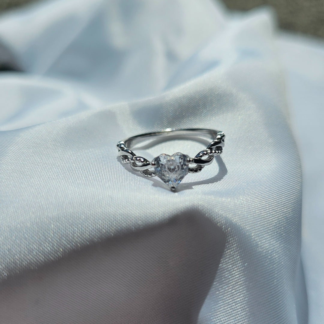 Valoré Romantic Love Heart Ring