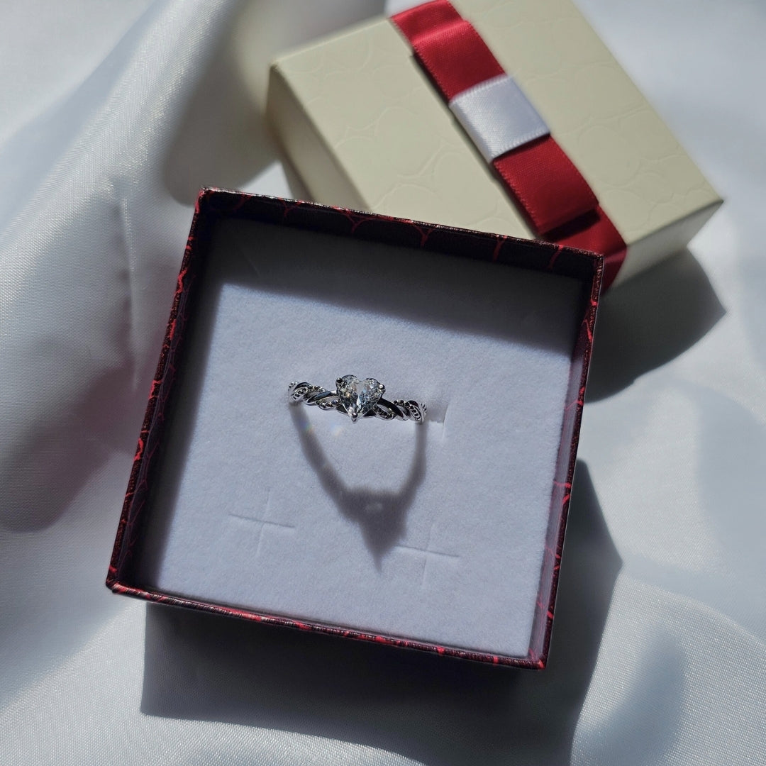 Valoré Romantic Love Heart Ring