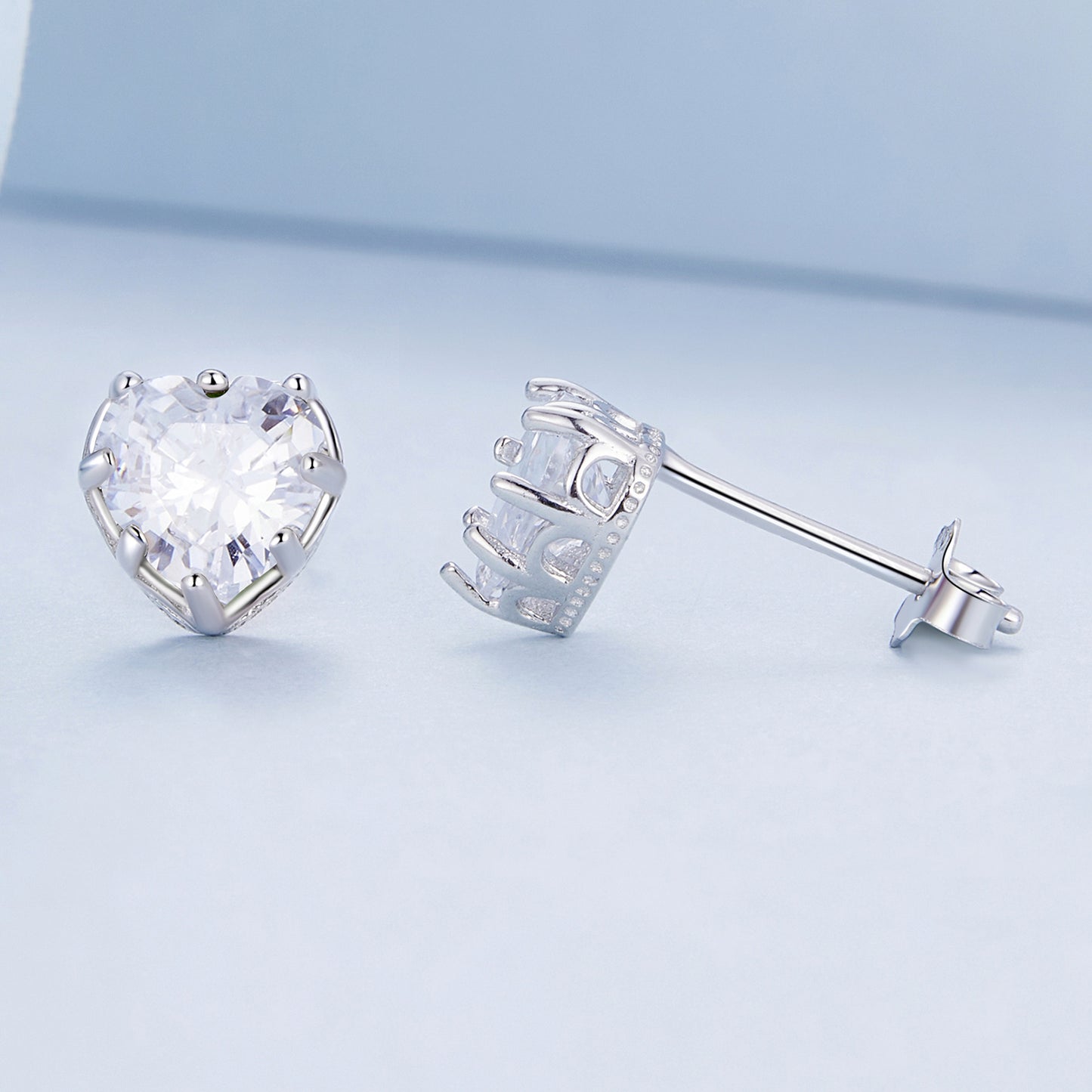 Valoré Birthstone Heart Stud Earrings