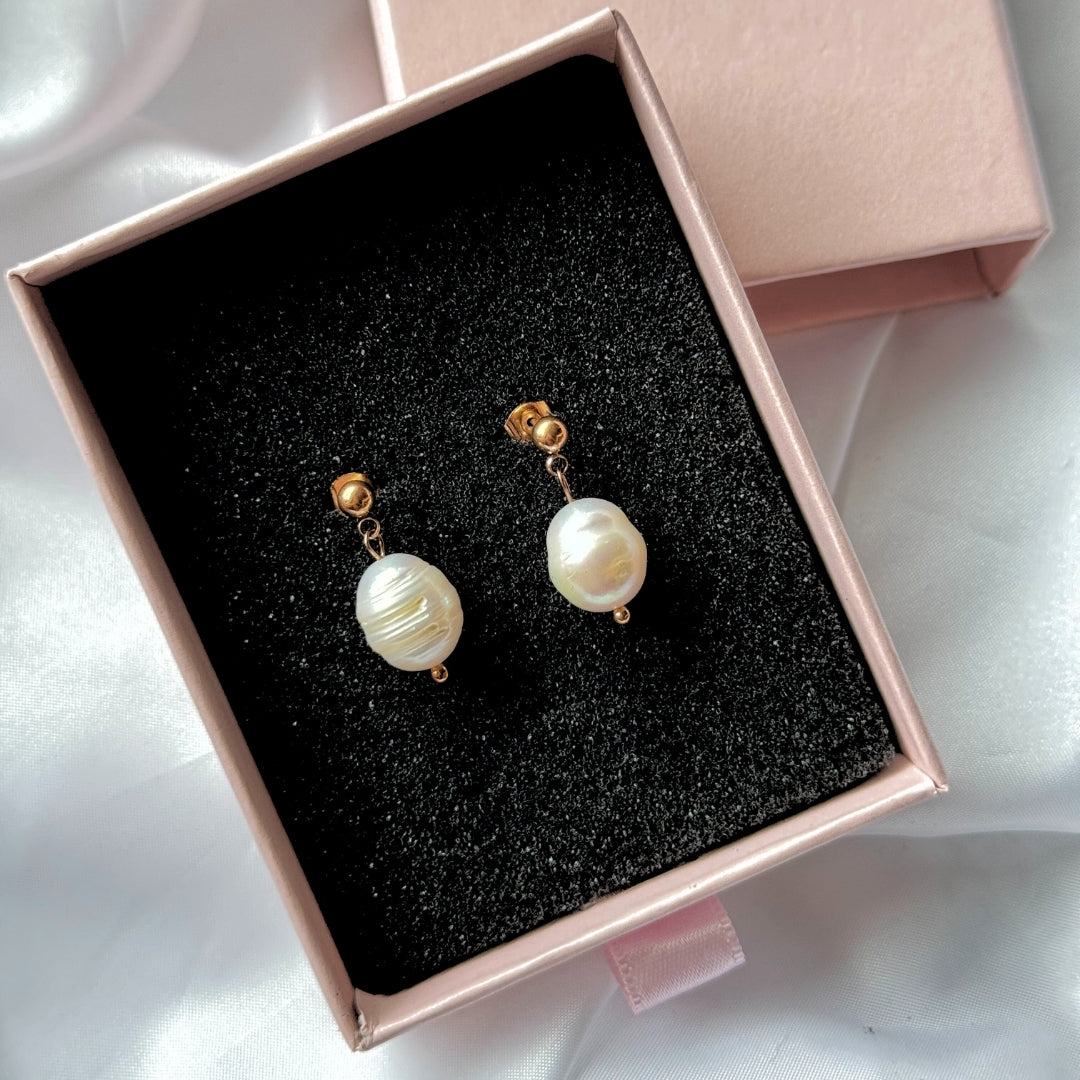 Valoré Freshwater Pearl Earrings