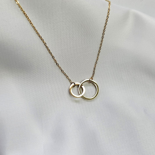 Valoré Double Circle Pendant Necklace