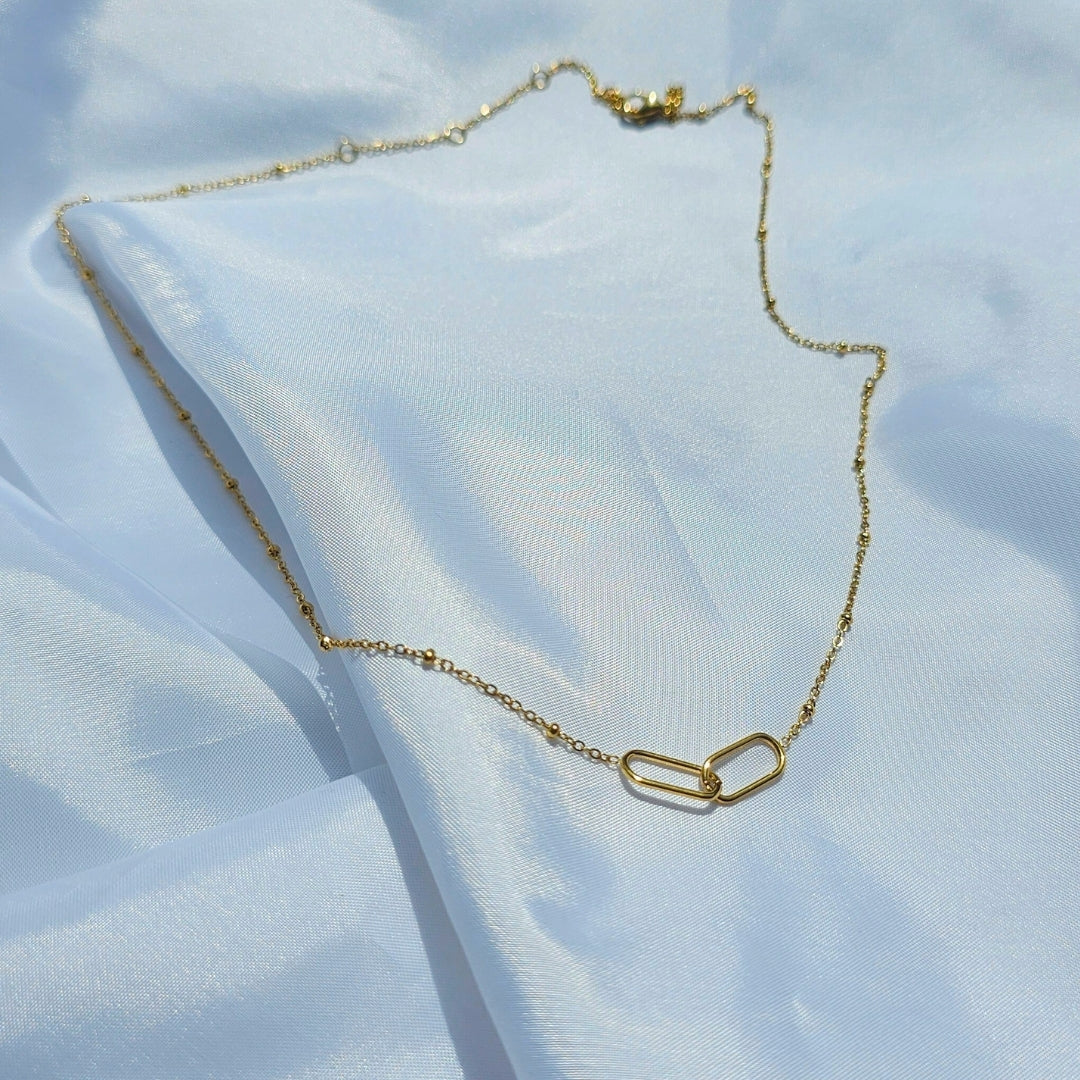 Valoré Infinity Paperclip Necklace