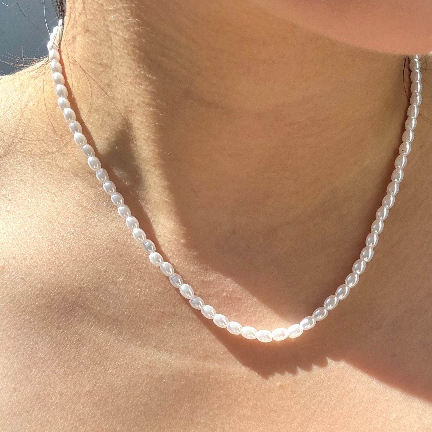 Valoré White Imitation Collarbone Pearl Necklace