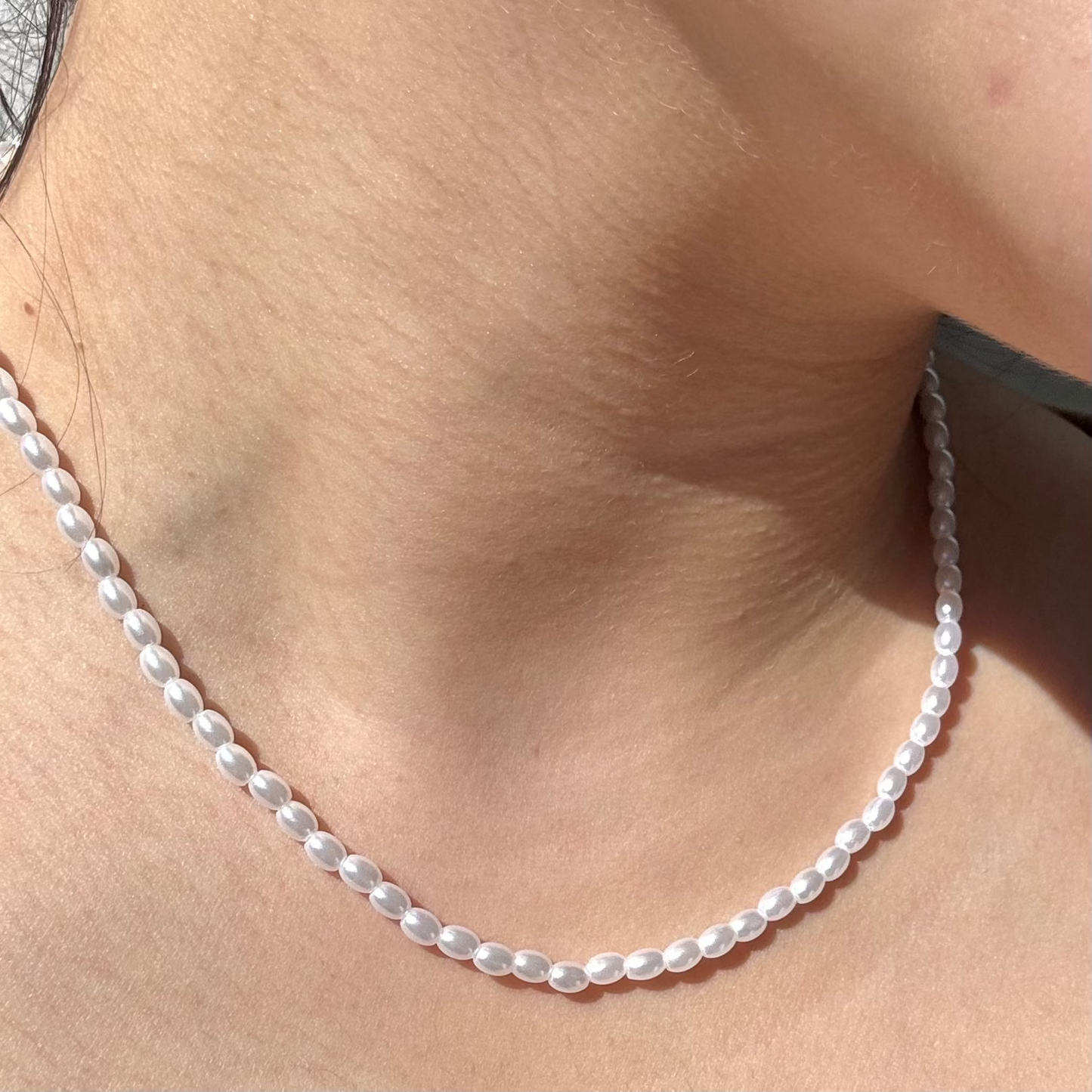 Valoré White Imitation Collarbone Pearl Necklace