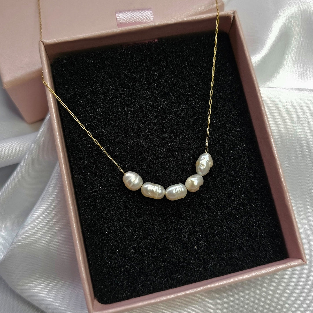 Valoré 5 Freshwater Pearl Choker Necklace