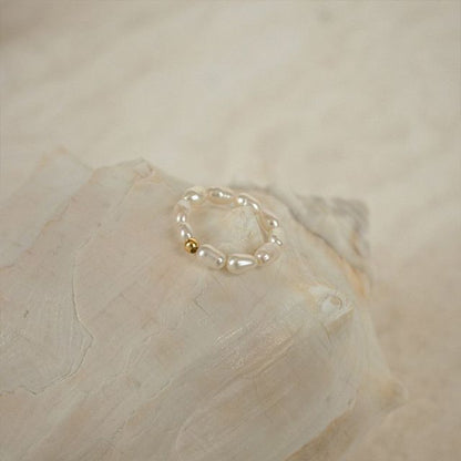 Valoré Korean Imitation Minimalist Pearl Ring